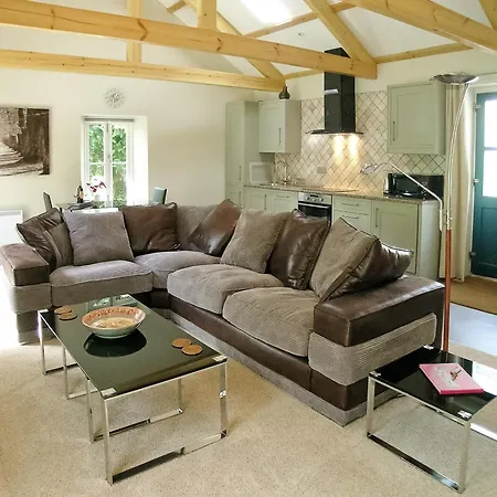 Holiday home The Barn Carleen